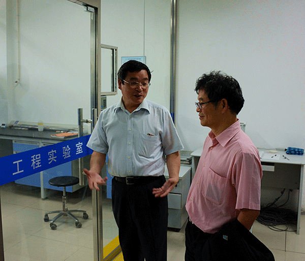 DSC_3243.gif DSC_3243.gif